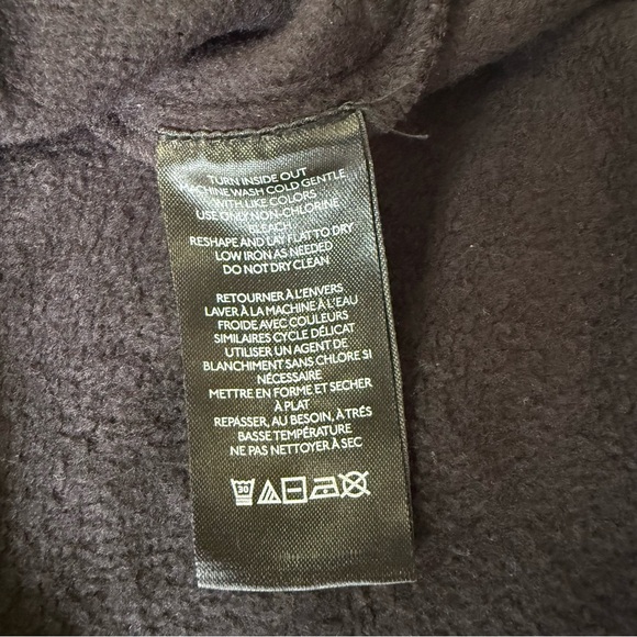 Anthropologie Black 3-D Appliqué Flower Pullover Crew Neck Size M - Picture 10 of 10